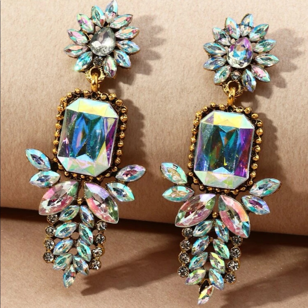 Bridal Couture Earrings || Luxe Iridescent Gemstone Rhinestone Statement Nwt